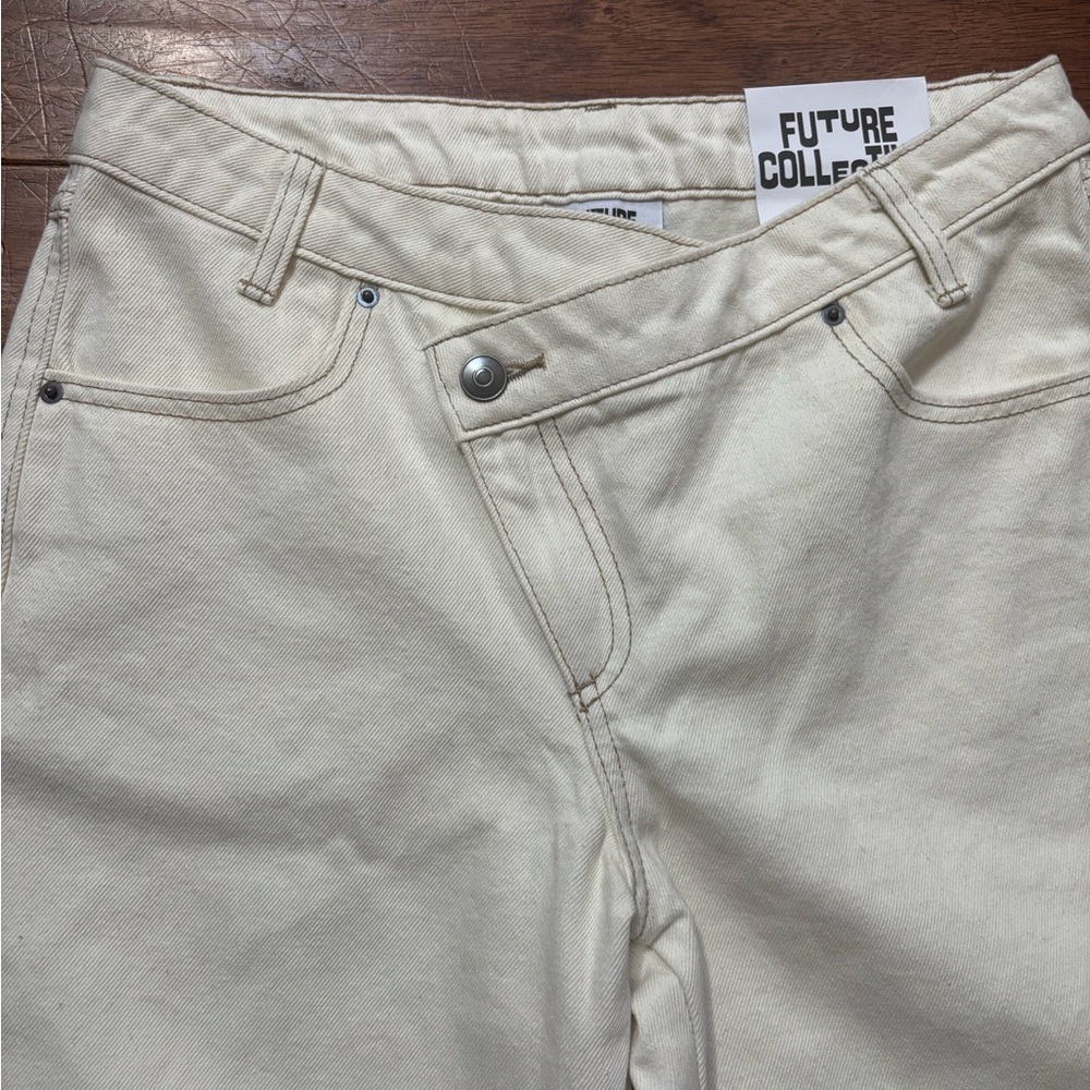 NWT High-Rise Overlap Waist Jeans - Future Collective Kahlana Barfield size 2 - Picture 2 of 7